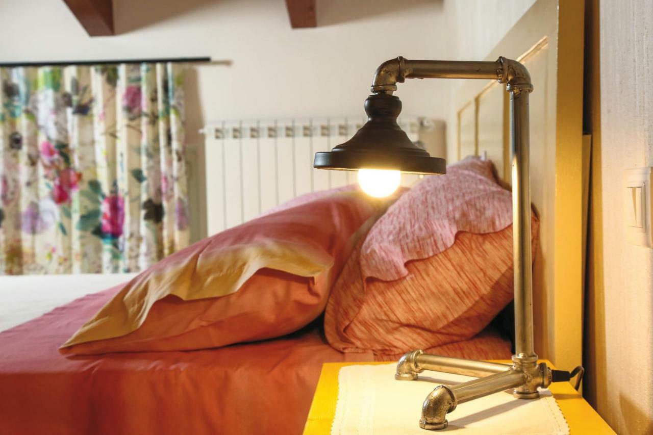 Le Mansardine Bed & Breakfast วาสโต ภายนอก รูปภาพ